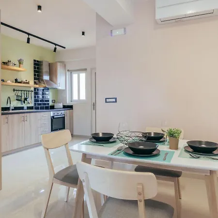 Corner45 Apartments In Kalamaki Center, By Zantewize Extérieur photo