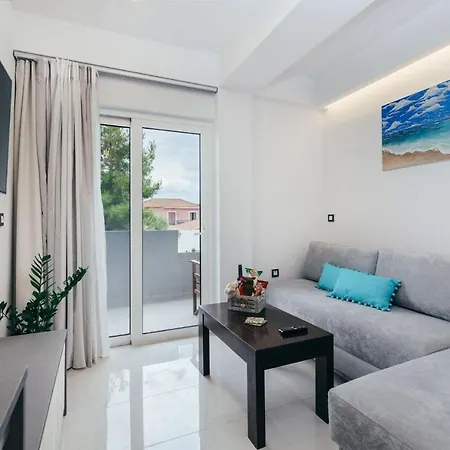 Corner45 Apartments In Kalamaki Center, By Zantewize Extérieur photo